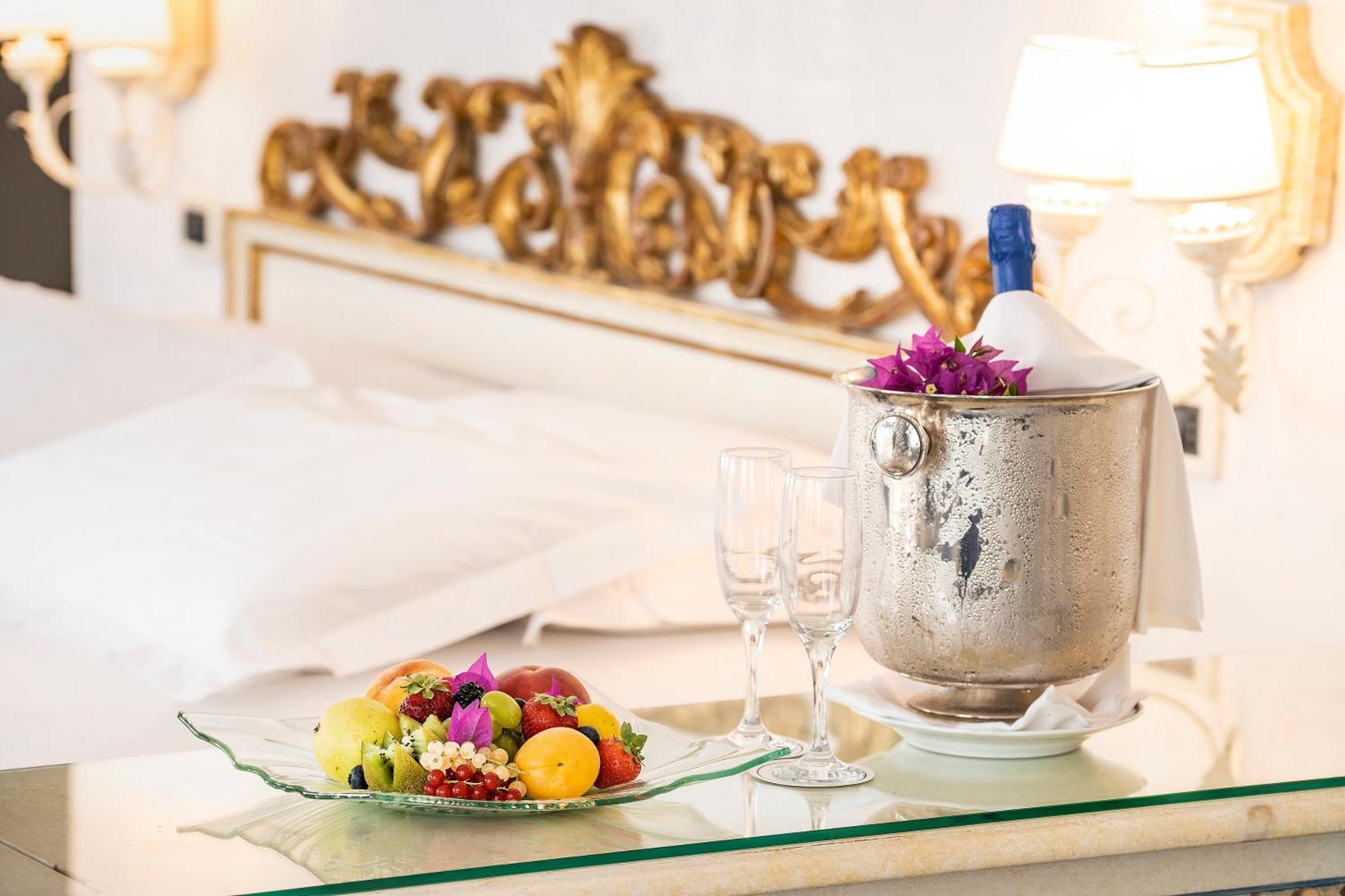Excelsior Belvedere & 5* Ísquia